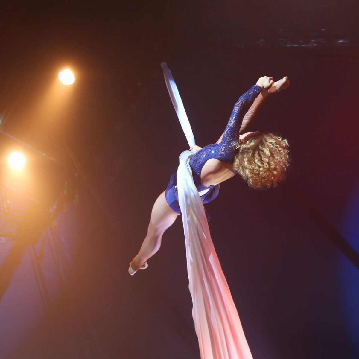 Fly Somewhere Softer: Julia Torggler on Silks, Sling & Hammock